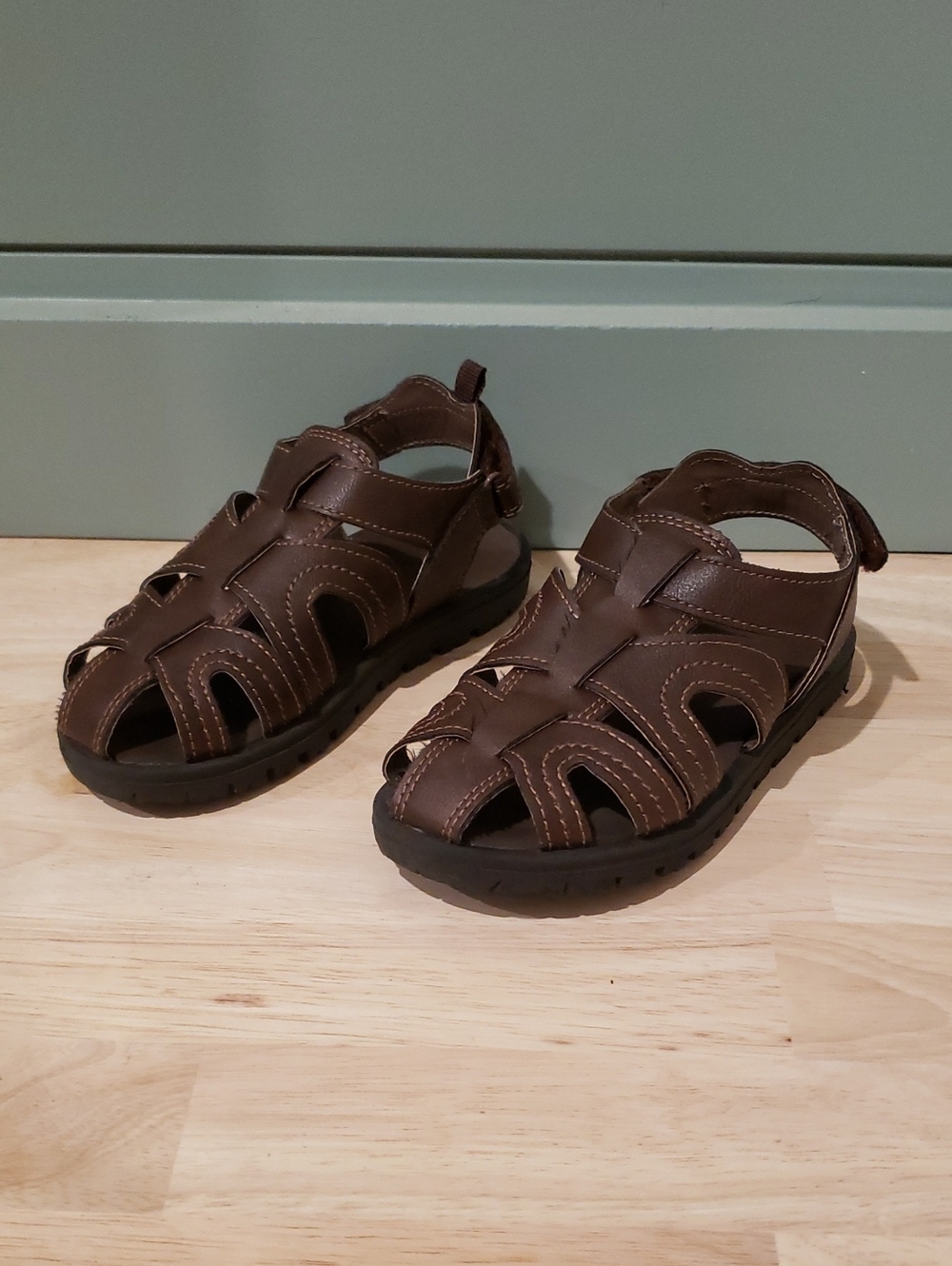 Carter's Brown Boys Closed-Toe Fisherman Sandals 12c